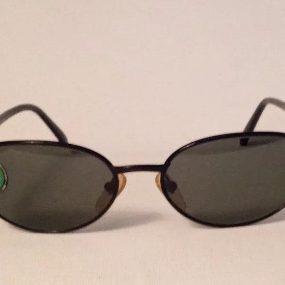 RARE Vintage Black Bausch & Lomb Unisex Sunglasses NOS Ray Ban Bausch & Lomb 273 794 – Vintage Frames Company main image 3